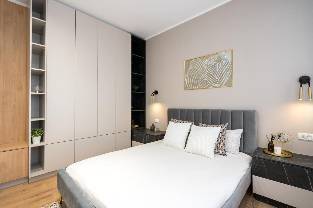 Crystal 3Bdr Apartment In Center Бухарест Экстерьер фото