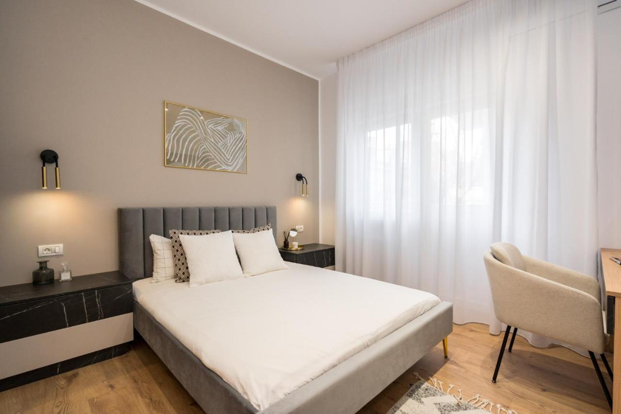 Crystal 3Bdr Apartment In Center Бухарест Экстерьер фото