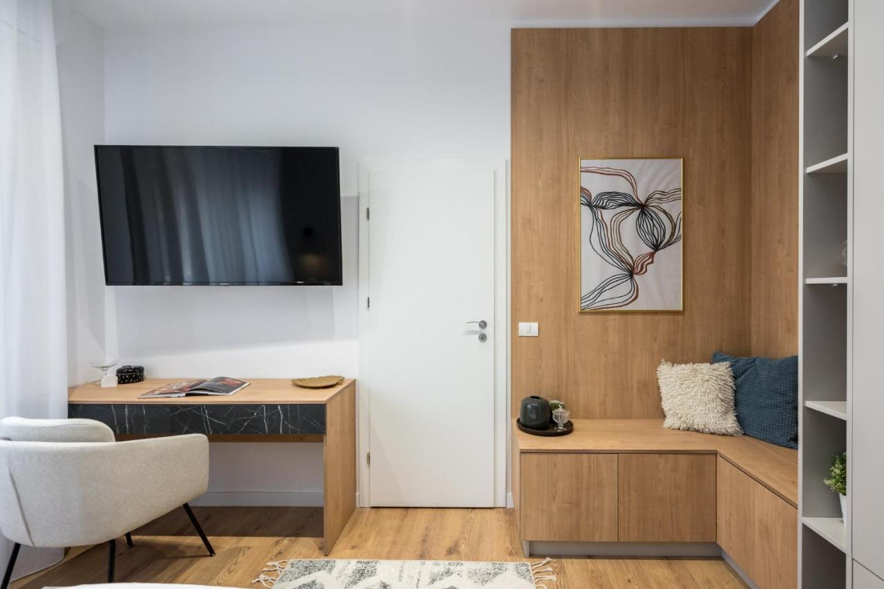 Crystal 3Bdr Apartment In Center Бухарест Экстерьер фото